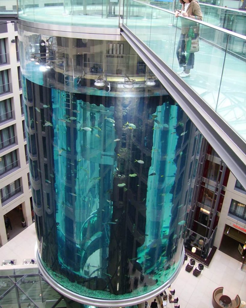 آسانسور AquaDom در آلمان